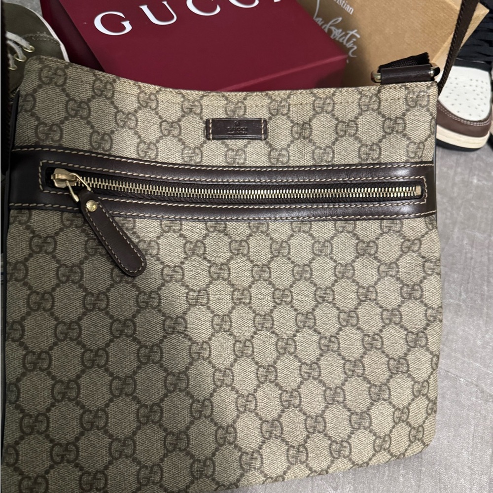 Gucci Beige and Dark Brown Crossbody Bag - Picture 5 of 10